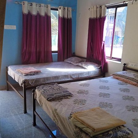 Nisarga Homestay And Beach Resort Gokarna Gokarna  Exterior foto